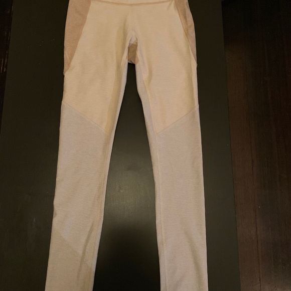 Outdoor Voices 7/8 Tri-Tone Leggings - Picture 7 of 7